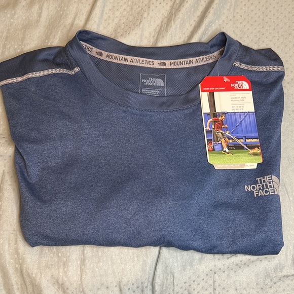 NWT The North Face Mens Blue Short Sleeve Shirt Size XL - Picture 11 of 14